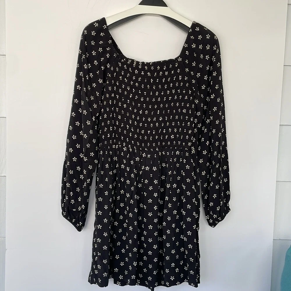 GAP Teen Black and Cream Casual Dress Size 18-20